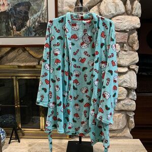 Hello kitty green Christmas stocking robe   size 2x